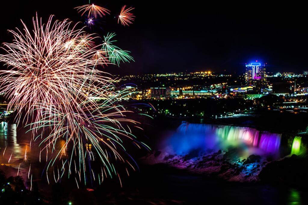 Exquisite, Bright & Modern Condo. Niagara Falls Esterno foto